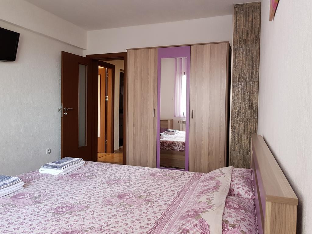 Д И В 1 - D & V 1 Apartment Sandanski Exterior foto